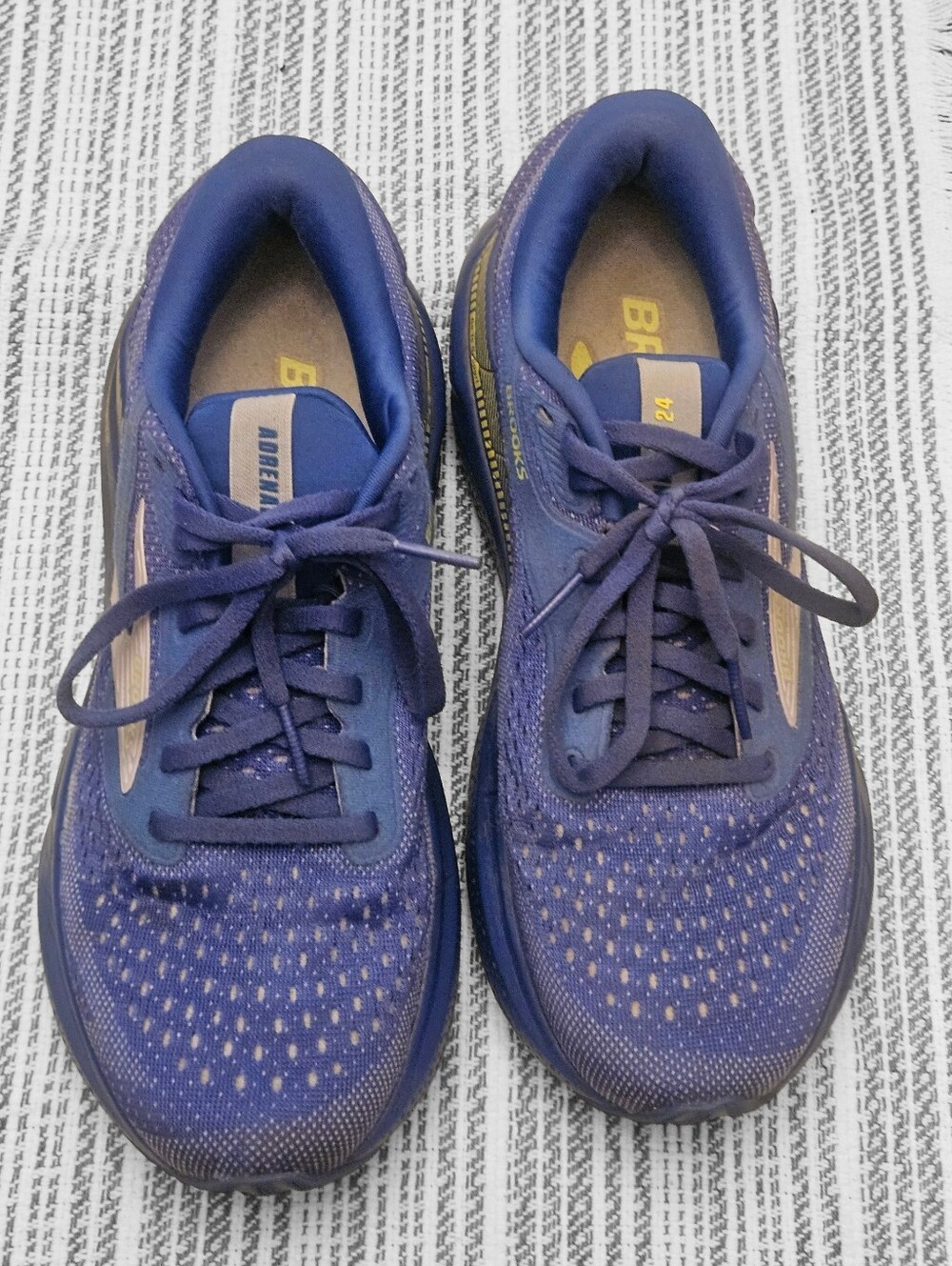 Brooks Blue and Gold Running Shoes